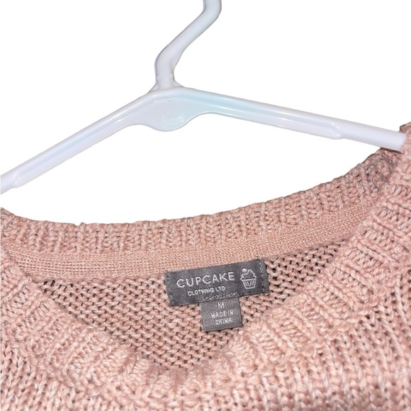 Pink knit sweater with elbow pads - Picture 4 of 5